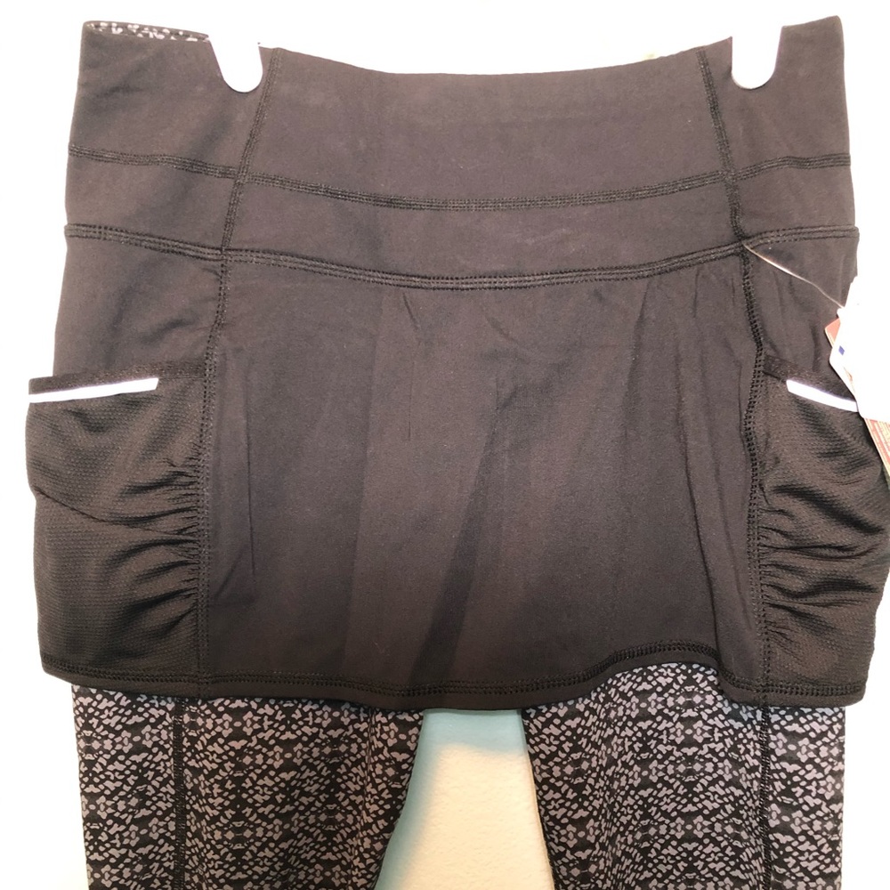 ATHLETA Capri Leggings